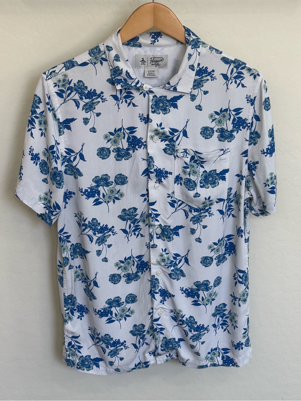Original Penguin Men's Floral Short Sleeve Button-Up Shirt Blue White Size S